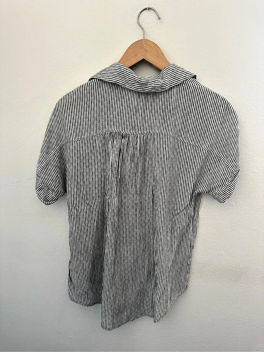 Striped Button Front Top - Picture 2 of 4